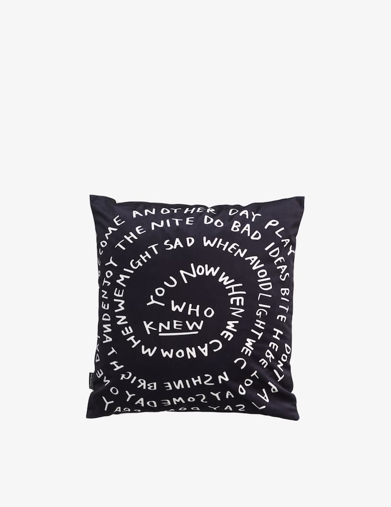 Qeeboo Orbit Odes Cushion - picture 2 Qeeboo Orbit Odes Cushion - picture 2