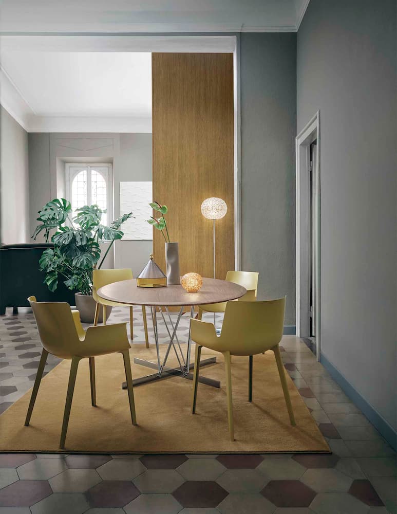 Kartell Lampada da pavimento Planet h 130cm - immagine 2 Kartell Lampada da pavimento Planet h 130cm - immagine 2