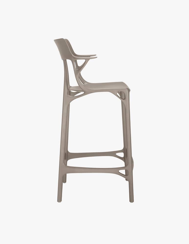 Kartell A.I. Sgabello - immagine 3 Kartell A.I. Sgabello - immagine 3