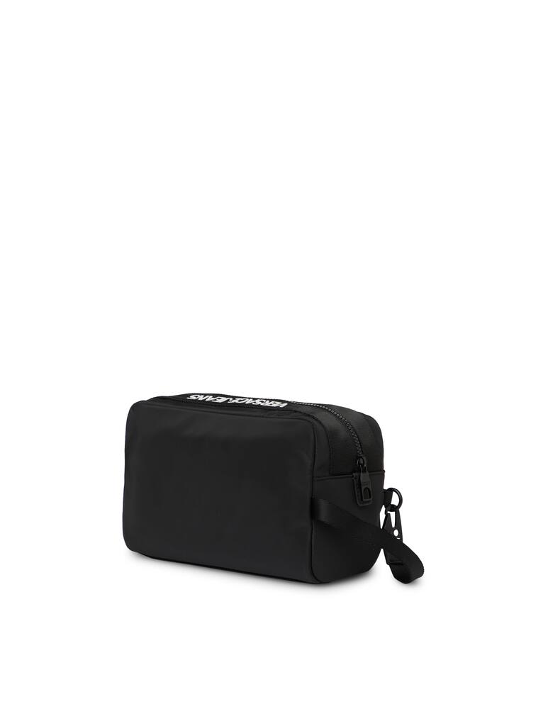Versace Jeans Couture Lettering logo washbag - black - picture 3 Versace Jeans Couture Lettering logo washbag - black - picture 3