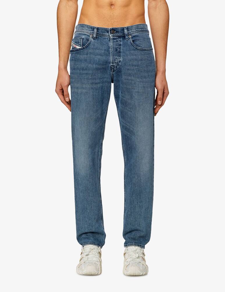 Diesel Jeans 2023 d-finitive tapered medio - immagine 1 Diesel Jeans 2023 d-finitive tapered medio - immagine 1