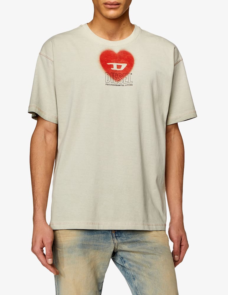 Diesel Buxt cuore tshirt - picture 1 Diesel Buxt cuore tshirt - picture 1