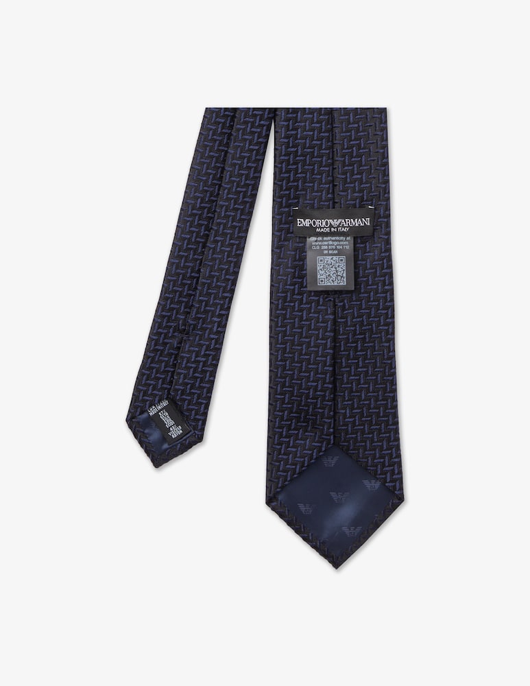 Emporio Armani Cravatta jacquard zig zag - immagine 2 Emporio Armani Cravatta jacquard zig zag - immagine 2