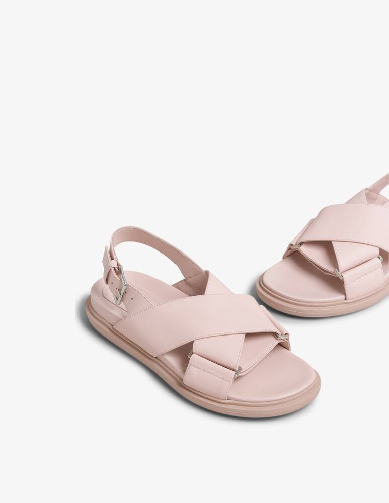 rinascente Marni Leather Fussbett