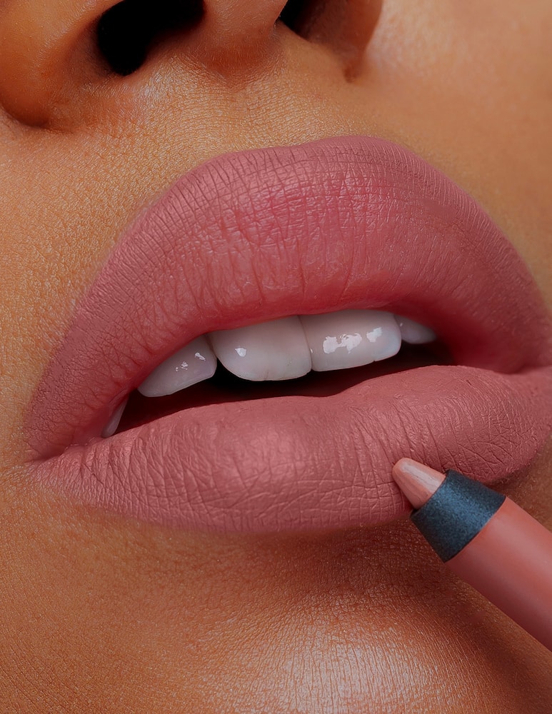 Nabla Close-Up Lip Shaper - immagine 5 Nabla Close-Up Lip Shaper - immagine 5