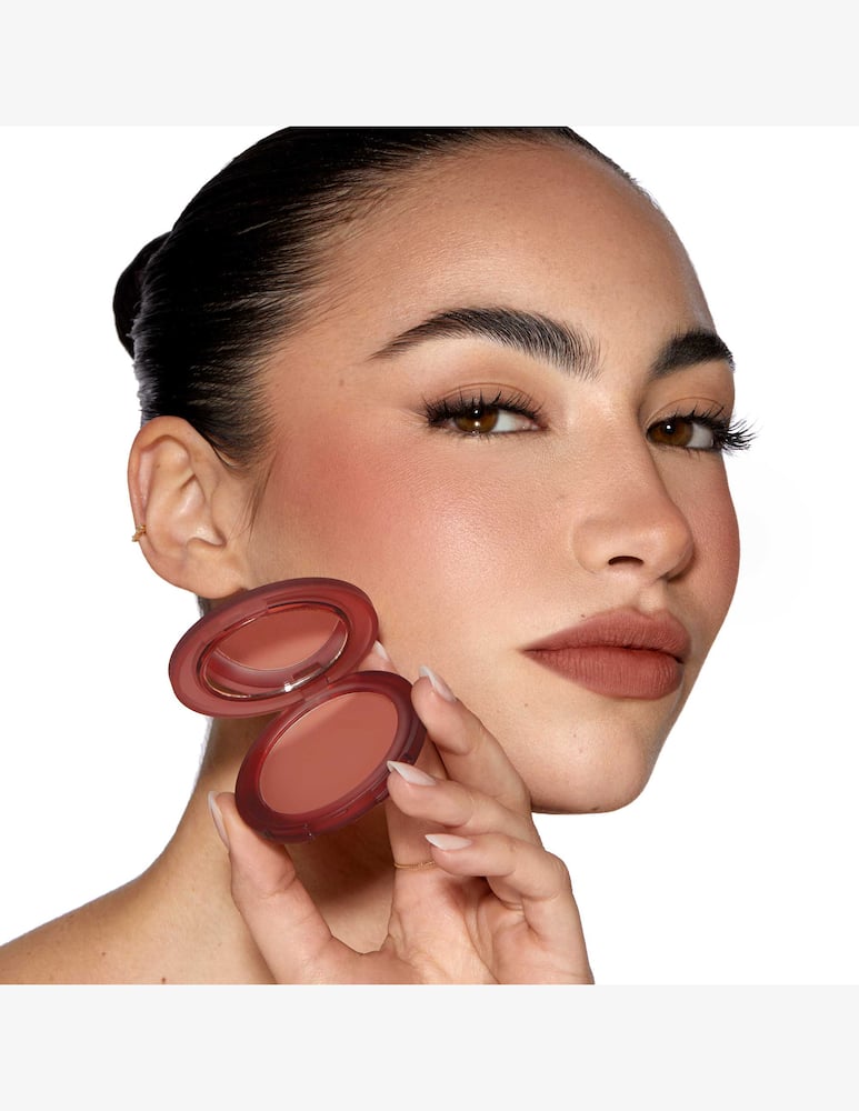 Nabla Close-Up Blurring Powder Blush - picture 2 Nabla Close-Up Blurring Powder Blush - picture 2