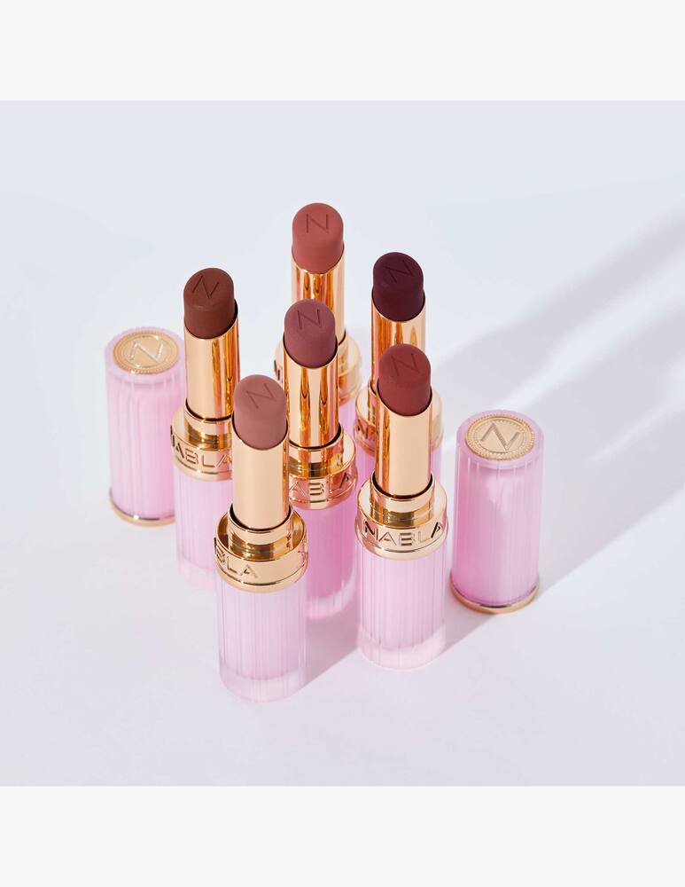 Nabla Beyond Blurry Lipstick - picture 5 Nabla Beyond Blurry Lipstick - picture 5