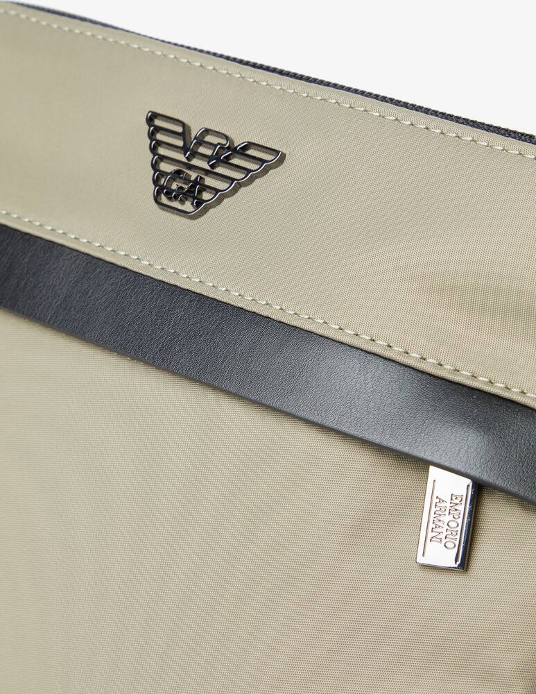 rinascente Emporio Armani Borsa da viaggio a tracolla - Nero