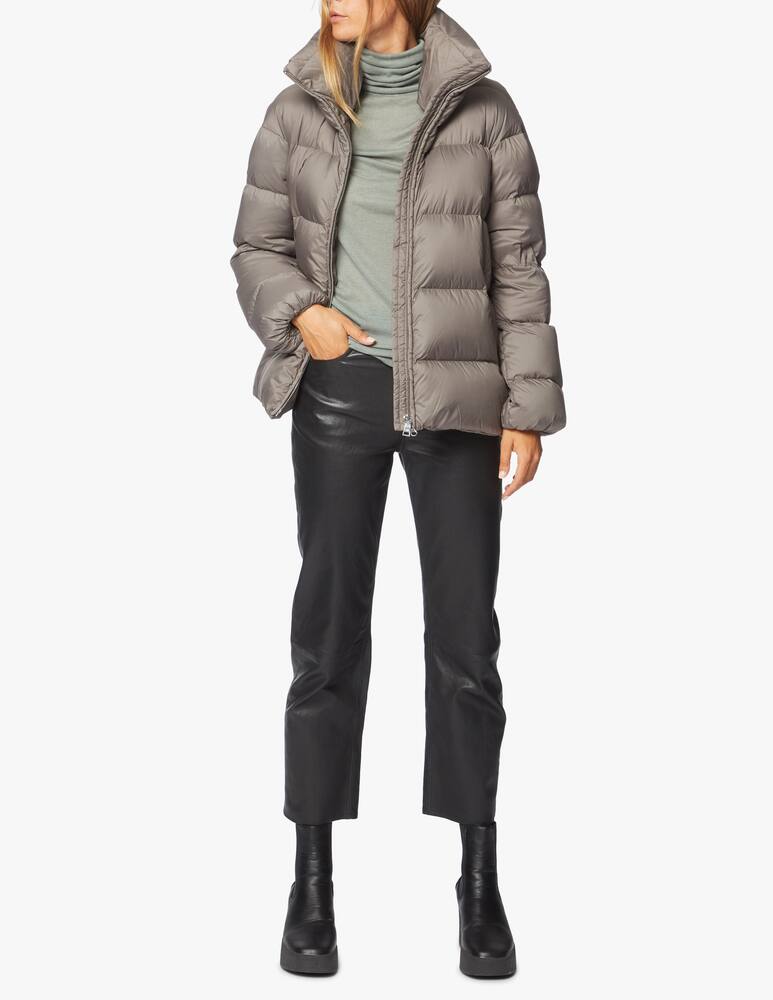 Add Short down jacket - picture 2 Add Short down jacket - picture 2