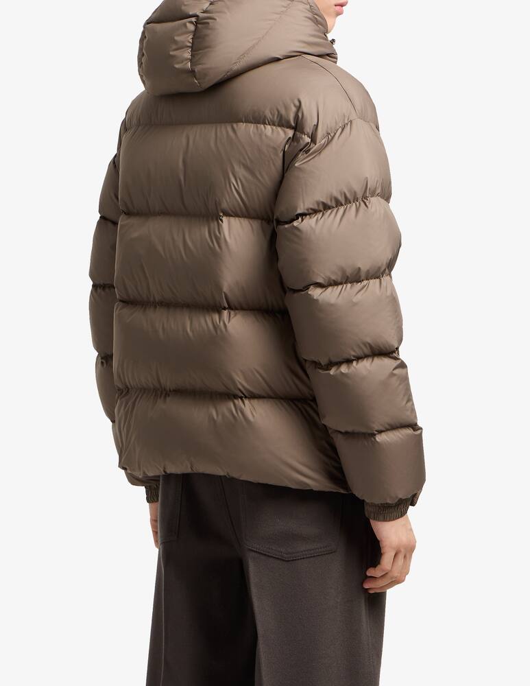 Emporio Armani Piumino cappuccio ultra fine - immagine 3 Emporio Armani Piumino cappuccio ultra fine - immagine 3