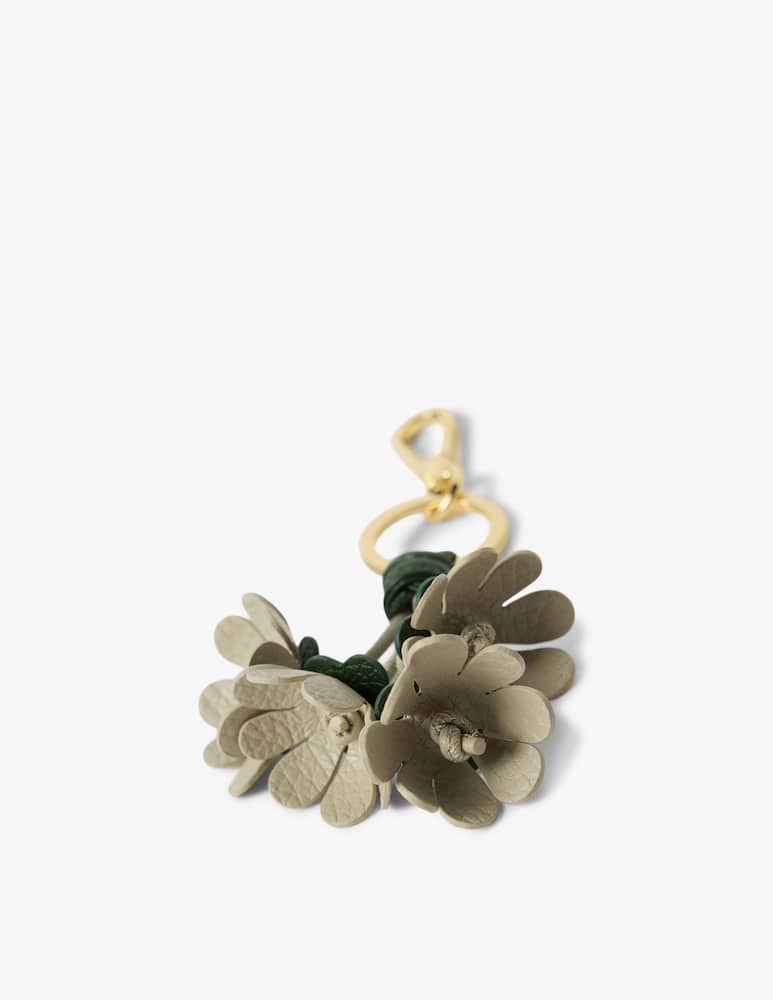Coccinelle Flower keyring - picture 2 Coccinelle Flower keyring - picture 2