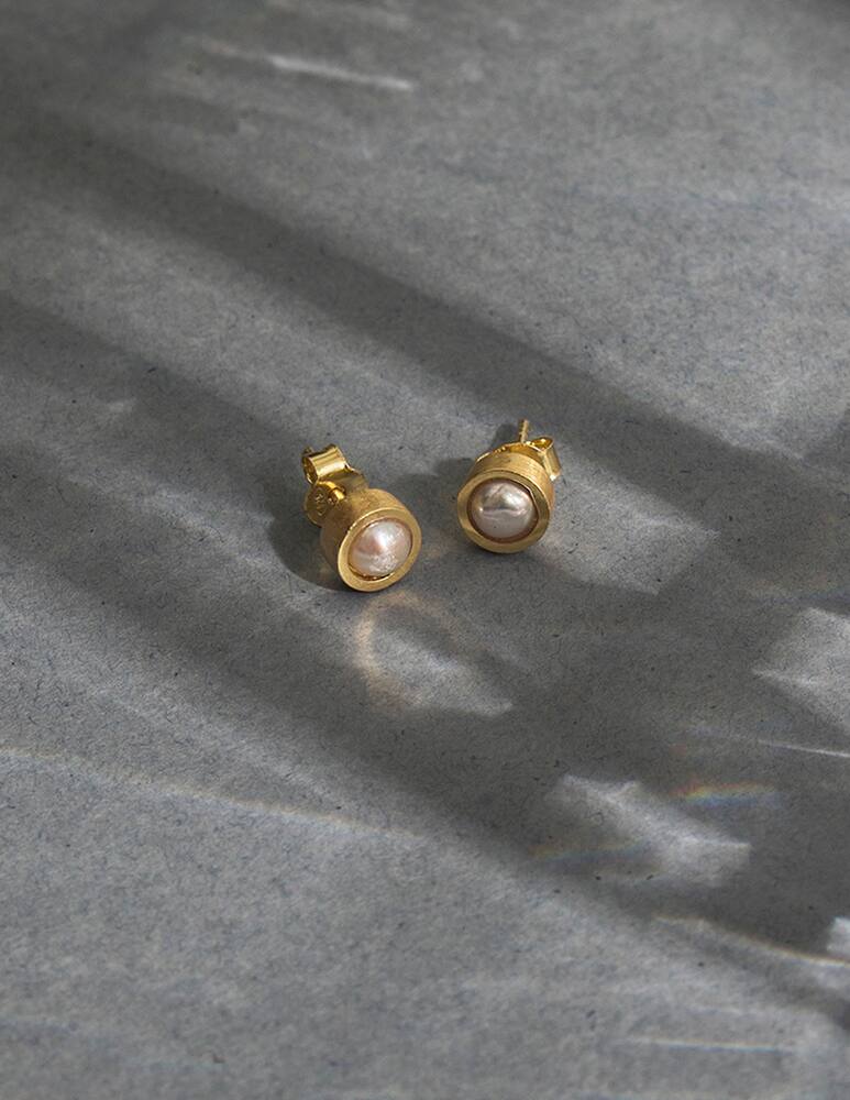 rinascente Mesh Orecchini perla nella scatola dorati