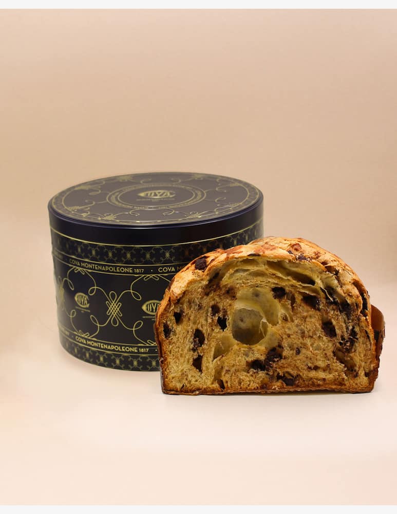 Pasticceria Cova Montenapoleone Panettone Al Cioccolato Latta Blu 750g - immagine 2 Pasticceria Cova Montenapoleone Panettone Al Cioccolato Latta Blu 750g - immagine 2