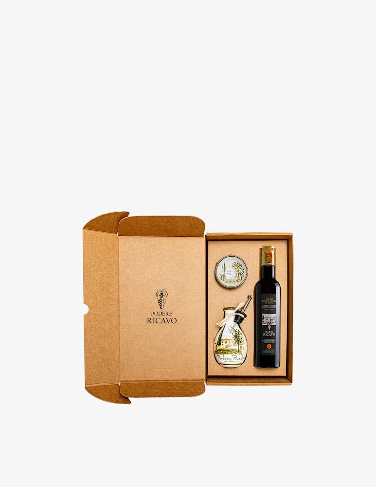 Podere Ricavo Set Oliera Pinzimonio e Olio Dop Bio 50cl - immagine 1 Podere Ricavo Set Oliera Pinzimonio e Olio Dop Bio 50cl - immagine 1