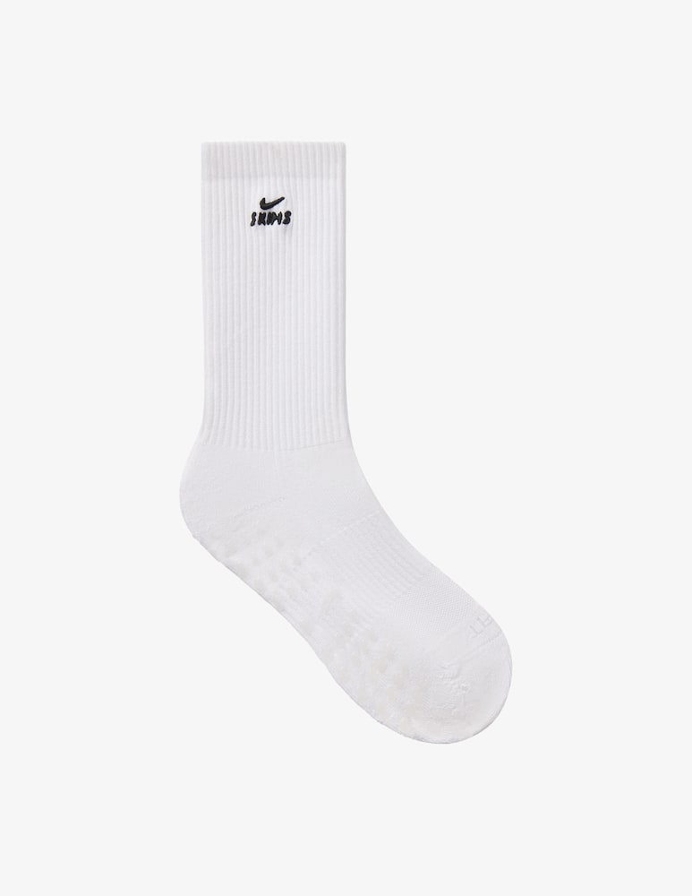 NikeSKIMS Pilates crew socks - picture 2