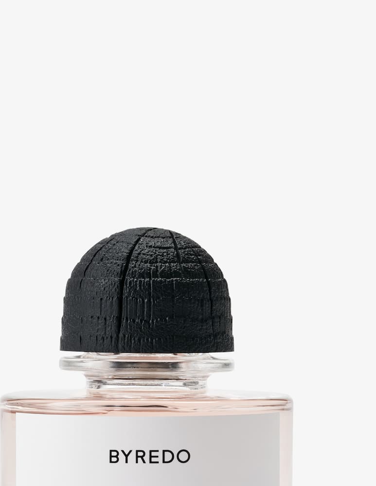 Byredo Rose of No Man's Land Absolu de Parfum - immagine 4 Byredo Rose of No Man's Land Absolu de Parfum - immagine 4