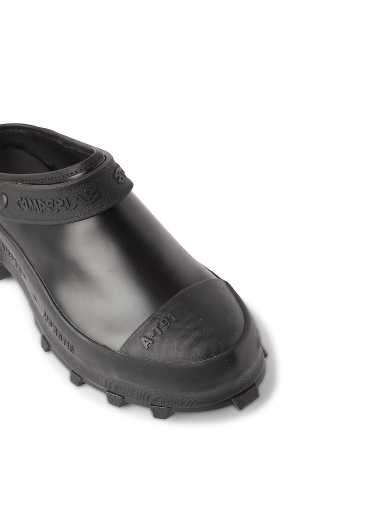 rinascente Camper Lab Mules - black