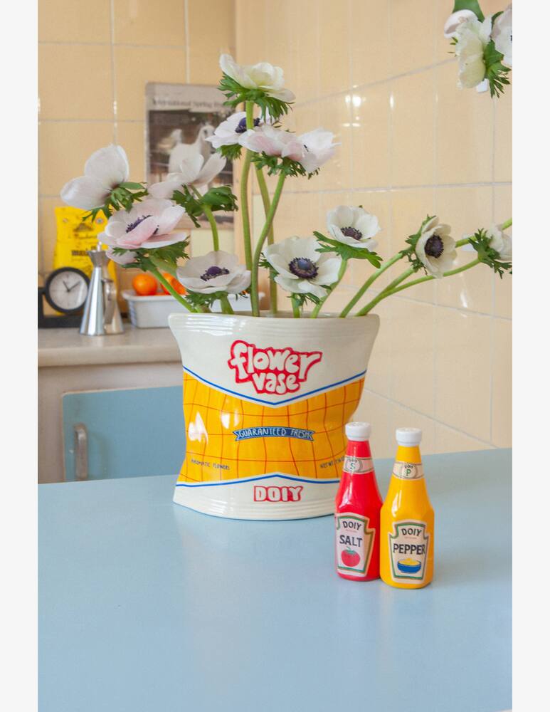 rinascente Doiy Vase Corner Shop Chips Bag