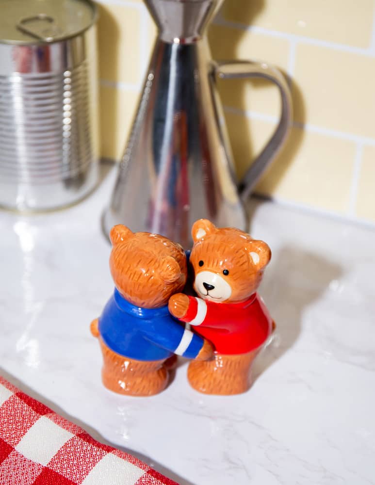 Doiy Salt and pepper Teddy - picture 2 Doiy Salt and pepper Teddy - picture 2