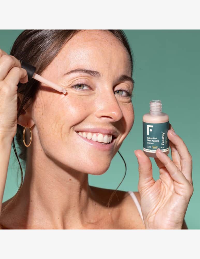 Freshly Cosmetics Bakuchiol Well-Ageing Serum - picture 3 Freshly Cosmetics Bakuchiol Well-Ageing Serum - picture 3