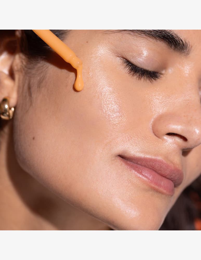 Freshly Cosmetics Vitamin C Concentrate Serum - picture 3 Freshly Cosmetics Vitamin C Concentrate Serum - picture 3