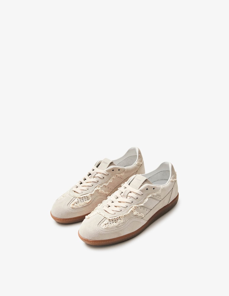 Alohas Lace detail sneakers - picture 2 Alohas Lace detail sneakers - picture 2