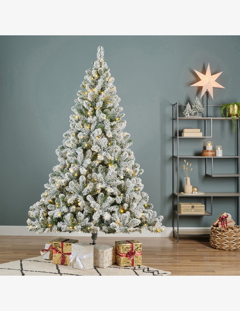 Kaemingk Albero di Natale Imperial innevato LED indoor h.180 - immagine 2 Kaemingk Albero di Natale Imperial innevato LED indoor h.180 - immagine 2