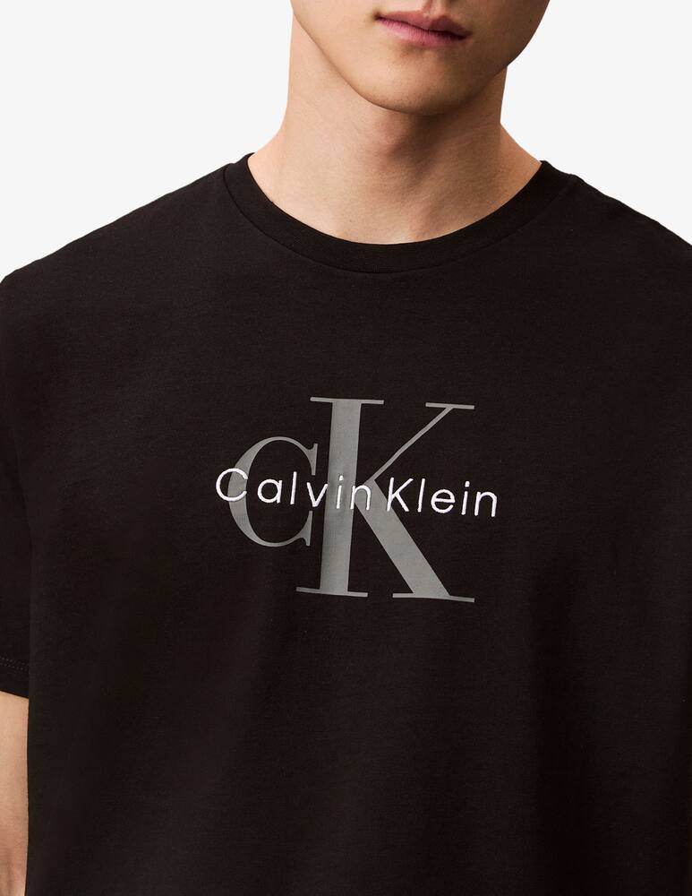 rinascente Calvin Klein Jeans T-shirt monologo Calvin Klein