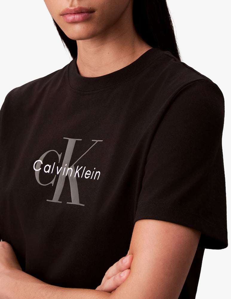 Calvin Klein Jeans T-shirt girocollo con logo - immagine 3 Calvin Klein Jeans T-shirt girocollo con logo - immagine 3