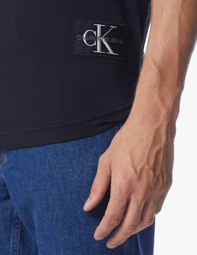 rinascente Calvin Klein Jeans Maglietta girocollo logo badge - nero