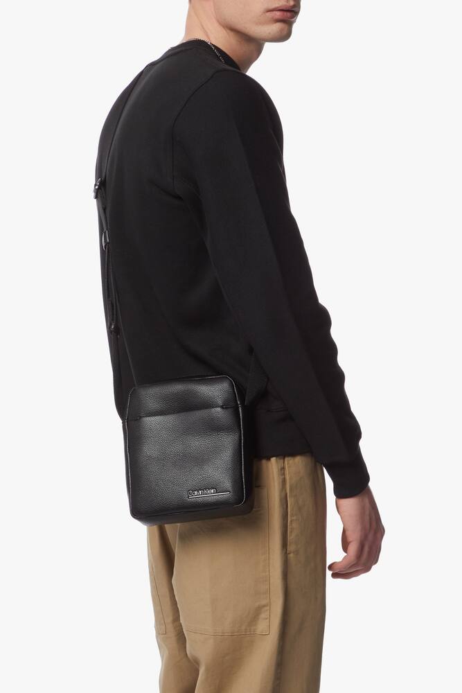 rinascente Calvin Klein Borsa reporter s bombe