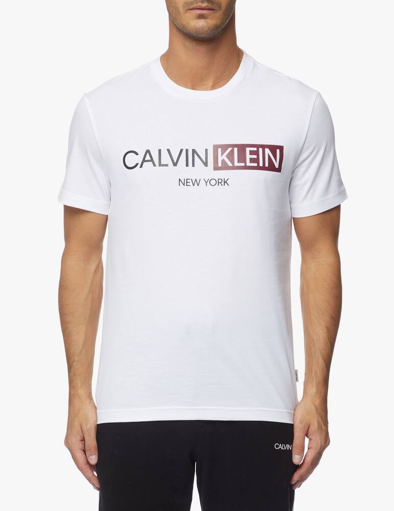 Calvin Klein Logo T-shirt - picture 1 Calvin Klein Logo T-shirt - picture 1