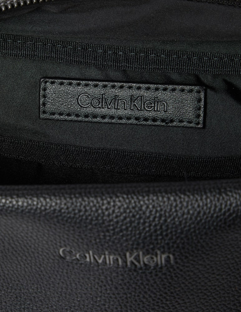 Calvin Klein Astuccio da bagno - immagine 3 Calvin Klein Astuccio da bagno - immagine 3