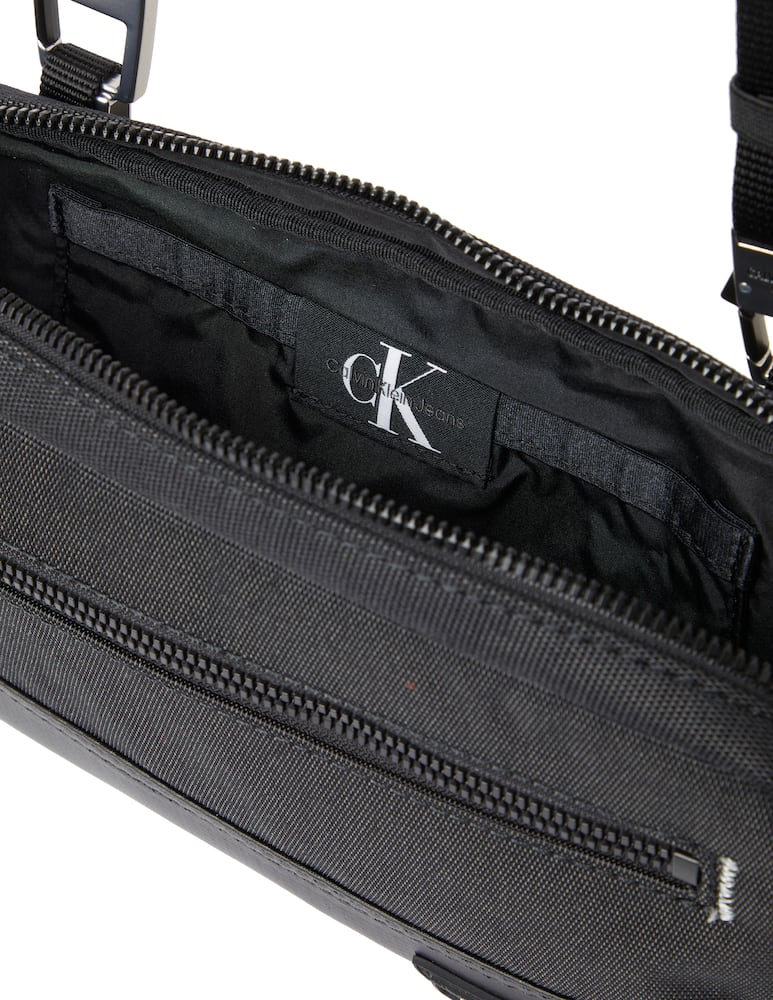 rinascente Calvin Klein Industrial nylon marsupio - black