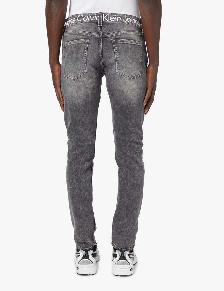 Calvin Klein Jeans Jeans slim tapered logo belt - grigio - immagine 3 Calvin Klein Jeans Jeans slim tapered logo belt - grigio - immagine 3