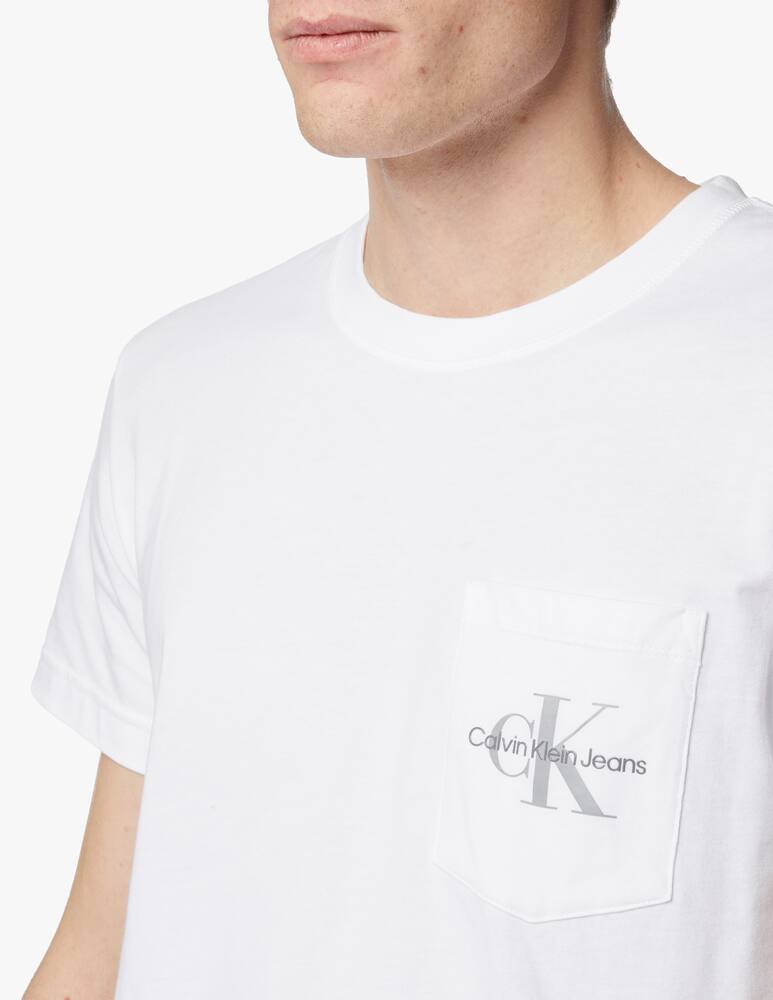 rinascente Calvin Klein Jeans Maglietta con taschino monogram - bianco