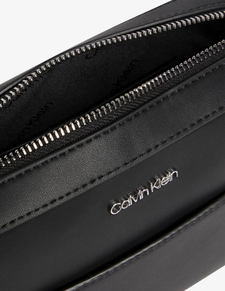 rinascente Calvin Klein Borsa a tracolla CK Must - Nero