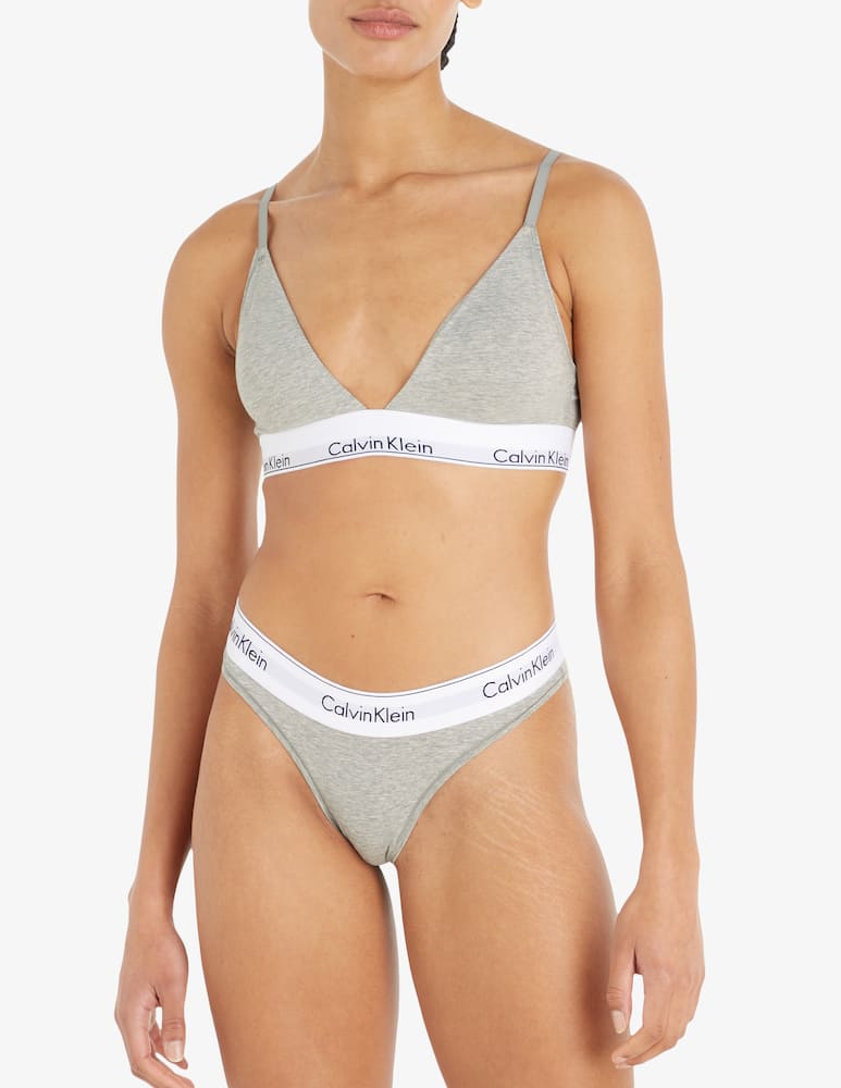 Calvin Klein Slip braziliano - immagine 2 Calvin Klein Slip braziliano - immagine 2