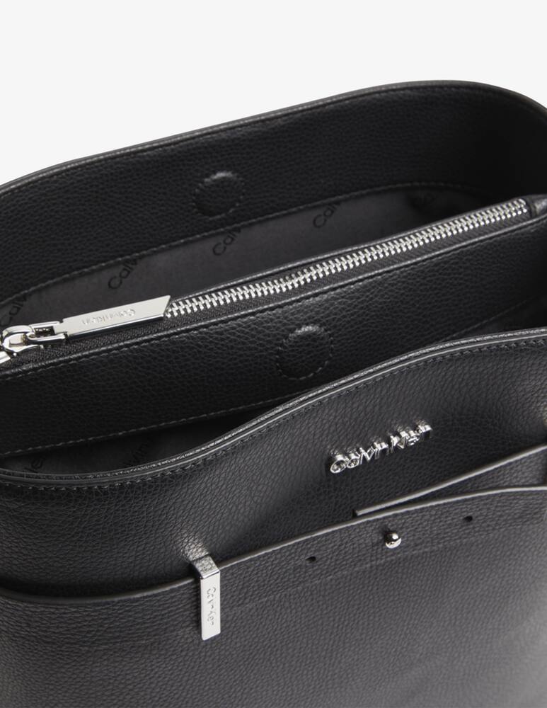 rinascente Calvin Klein Borsa a spalla CK Code - Nero