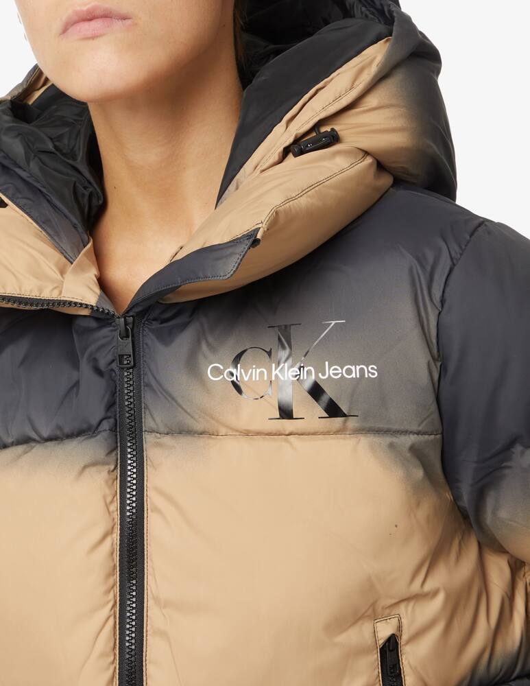 rinascente Calvin Klein Jeans Gradient crop down jacket - Black