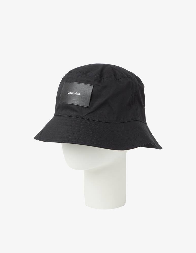 rinascente Calvin Klein Cappello bucket ck patch 