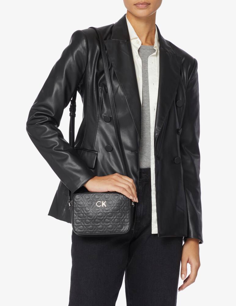 Calvin Klein Borsa a tracolla monogram - immagine 2 Calvin Klein Borsa a tracolla monogram - immagine 2
