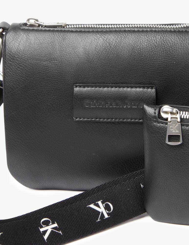 rinascente Calvin Klein Jeans Borsa A Tracolla Riciclata Con Pochette