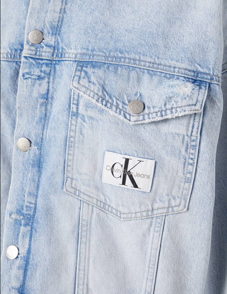 Calvin Klein Jeans Denim cropped oversized jacket - picture 4 Calvin Klein Jeans Denim cropped oversized jacket - picture 4
