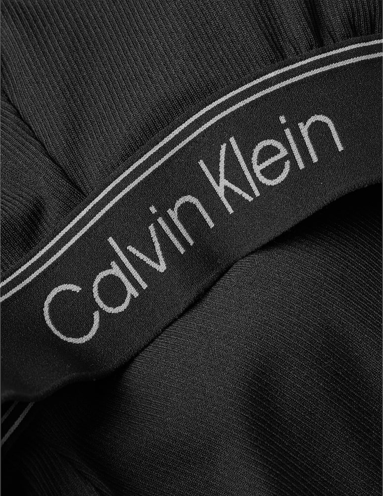 Calvin Klein Performance Medium support sports bra - picture 4 Calvin Klein Performance Medium support sports bra - picture 4
