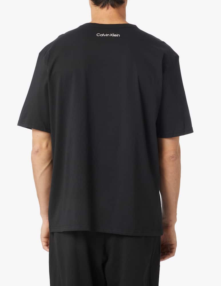 Calvin Klein T-shirt - picture 3 Calvin Klein T-shirt - picture 3