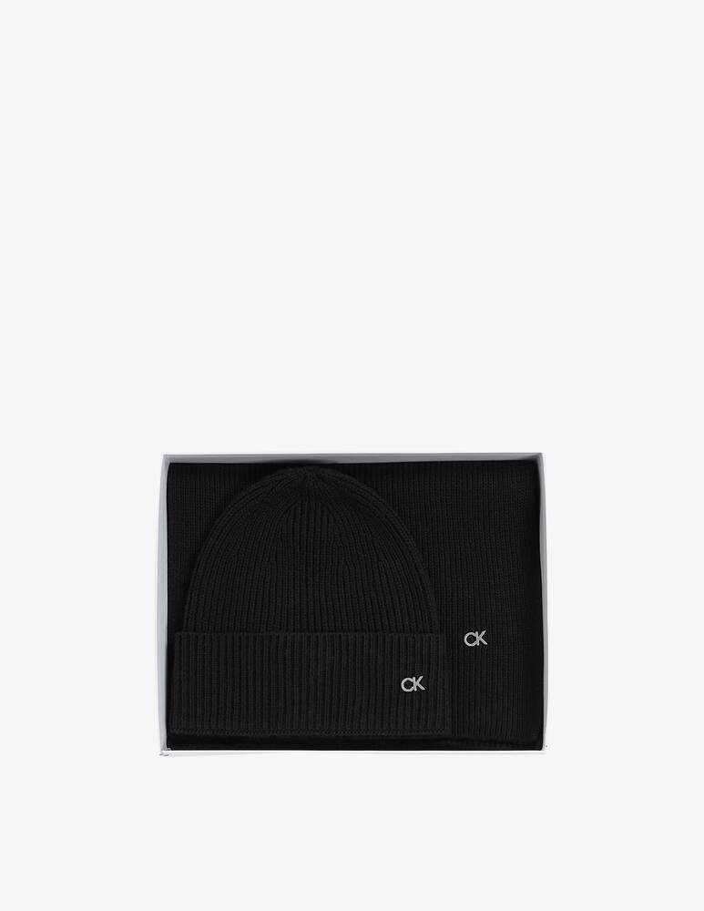 rinascente Calvin Klein Re-lock beanie and scarf