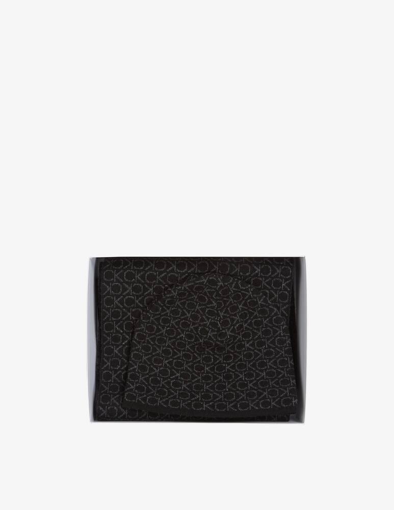 Calvin Klein Gift box Sciarpa e beanie monogram - immagine 2 Calvin Klein Gift box Sciarpa e beanie monogram - immagine 2
