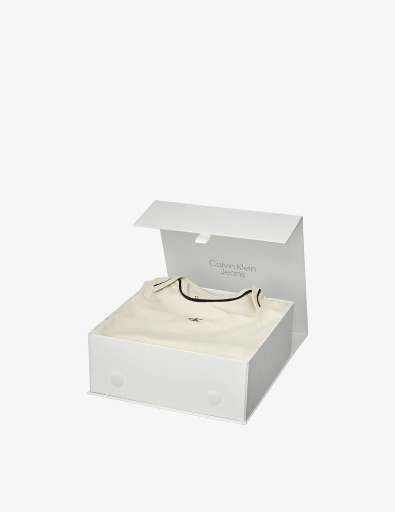 Calvin Klein Set body e bavaglino monogram - immagine 2 Calvin Klein Set body e bavaglino monogram - immagine 2