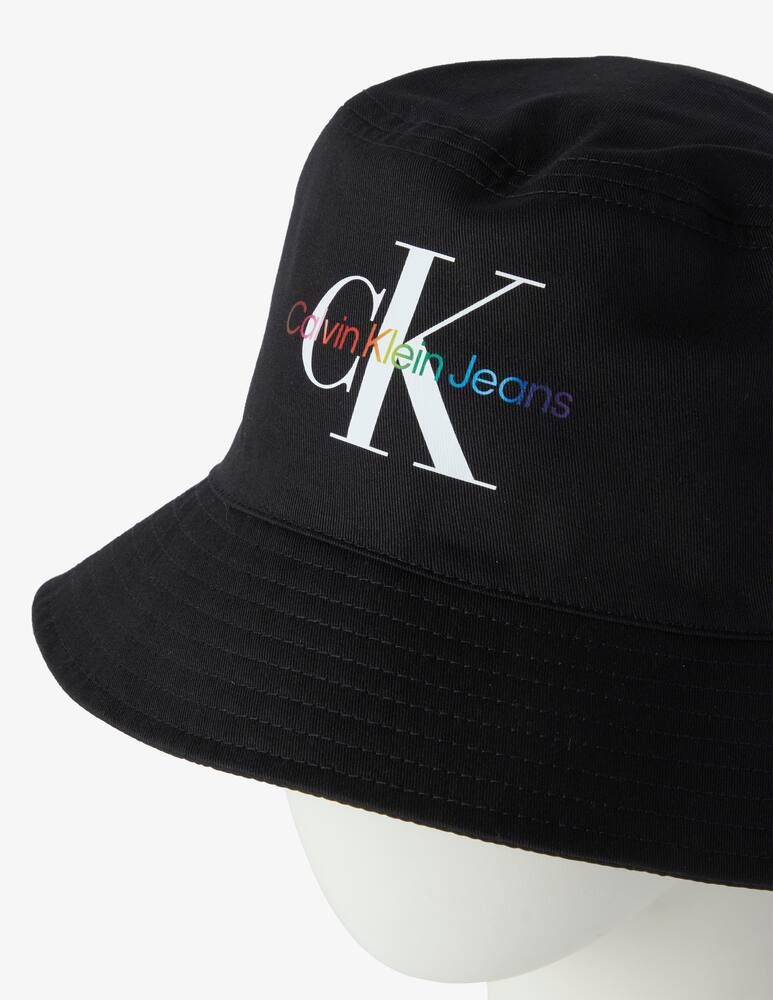 rinascente Calvin Klein Jeans Cappellino pride love rev b